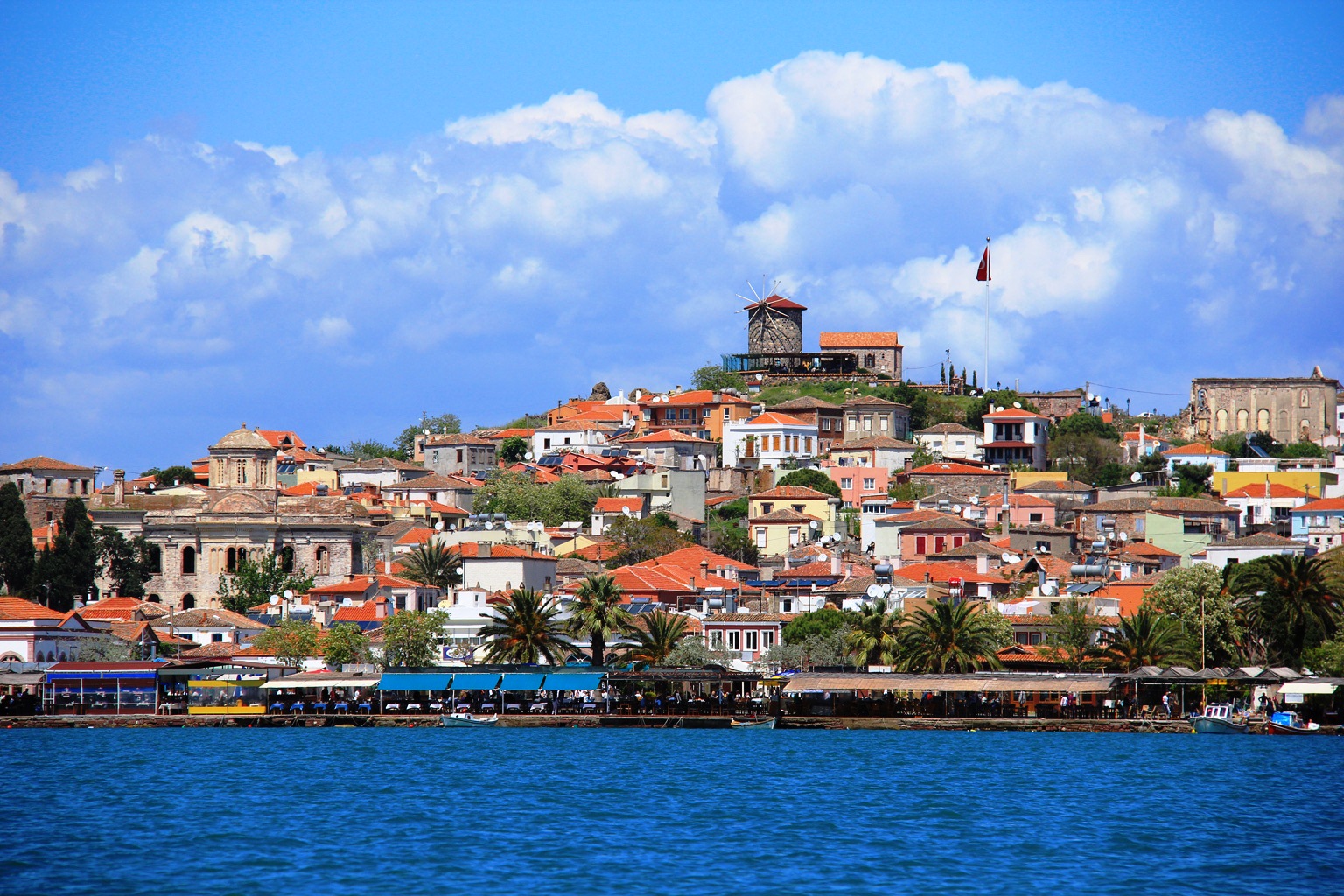 Ayvalık Cunda Assos Şeytansofrası Bozcaada Gökçeada Turu 2 Gece Otel Konaklamalı